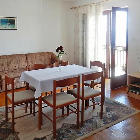 Holiday Flat Jelena - Ckv06070-p * Novi Vinodolski